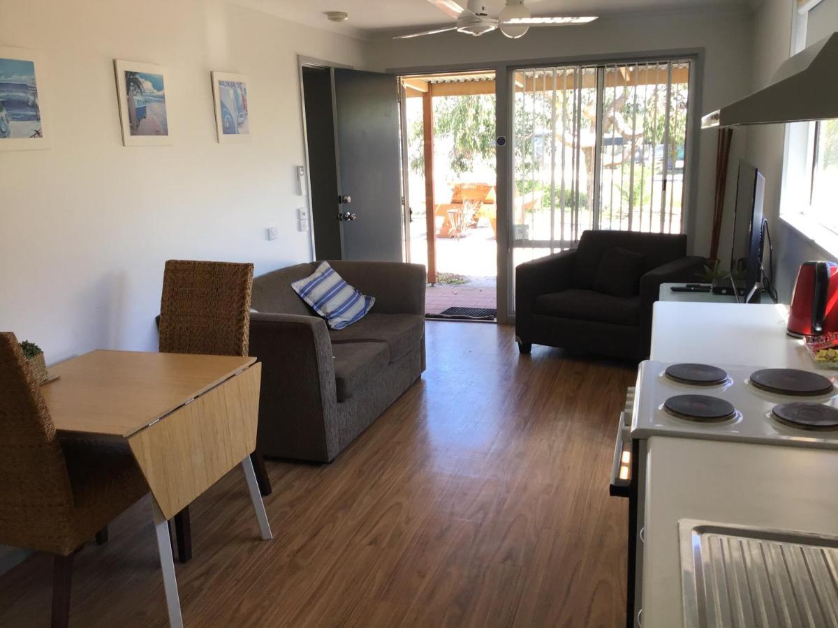 90 Mile Beachhouse&Villas Golden Beach Bagian luar foto